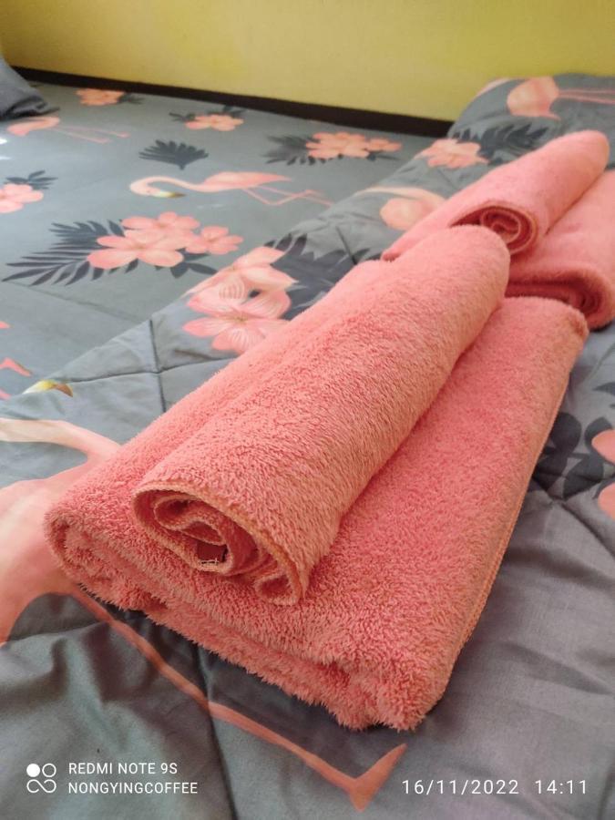 Chanmuang Guesthouse 매홍손 외부 사진